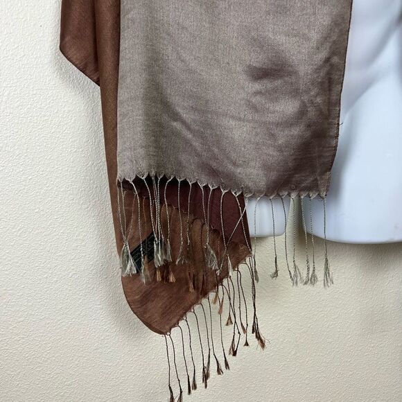 Books and Bygones 100% Silk. Made in Florence, Italy. Large Scarf / Shawl. Brown - Picture 7 of 12